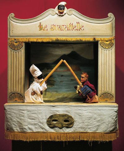 Punch (Pulcinella) en Pasquale Terremoto, poppen van het Maria Imperatrice Guarattelle theater, Napels (foto) door Unbekannt Unbekannt
