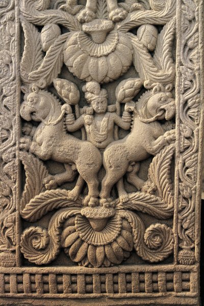 Reliëf op de westelijke ingang, Grote stupa, Sanchi (UNESCO Werelderfgoedlijst) door Unbekannt Unbekannt