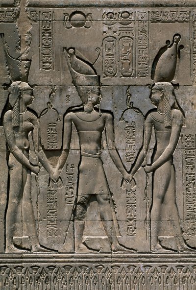 Reliëf met Thoetmosis III en goden Heka en Chnoem, gevel van Hypostyle Hal van Tempel van Chnoem, Esna, Egypte, Egyptische beschaving, (detail) door Unbekannt Unbekannt