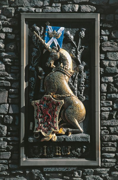 Eenhoorn, heraldisch wapen op de gevel van Holyrood paleis, Edinburgh, Schotland, Verenigd Koninkrijk door Unbekannt Unbekannt