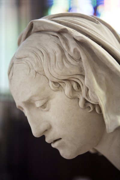 De graflegging en de flauwte van de Maagd, (detail) door Ligier Richier