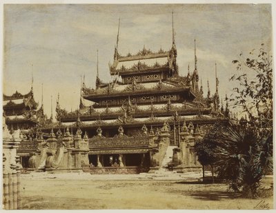 Amerapoora: Maha-Too-Lo-Bounghian Kyoung, 1855 door Linnaeus Tripe