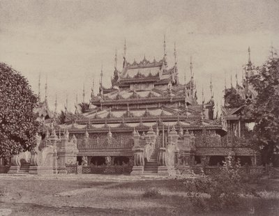 Amerapoora: Maha-oung-meeay-liy-mhan Kyoung door Linnaeus Tripe