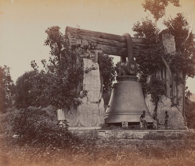 Grote bel, Mandalay, Birma door Lord Henry Rawlinson