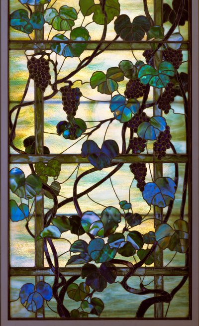 Druivenrankenpaneel, ca. 1902-15 door Louis Comfort Tiffany