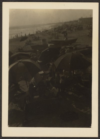 [Strandscène]. door Louis Fleckenstein
