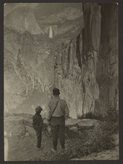 Nevada watervallen vanaf Ledge Trail, Yosemite door Louis Fleckenstein