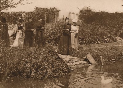 Een groep vrouwen bij een eendenvijver, 1937 door Louis Guichard