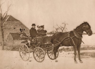 Mannen en vrouwen in een door paarden getrokken koets, 1937 door Louis Guichard