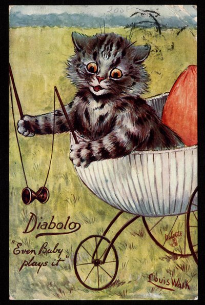 Diabolo. Zelfs een baby speelt ermee. Dieren in menselijke houding. Kitten speelt met een diabolo in zijn wieg. Ansichtkaart. Chromolithografie van Louis Wain (1860-1939), Engelse kunstenaar bekend om zijn weergave van katten met grote ogen. Begin 20e eeuw door Louis Wain