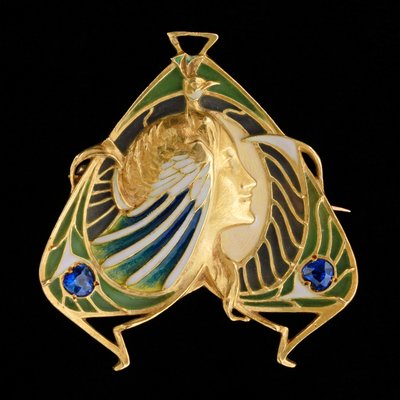 Broche-hanger, ca. 1900 (goud en plique-à-jour email met saffieren) door Lucien or Léopold Gautrait