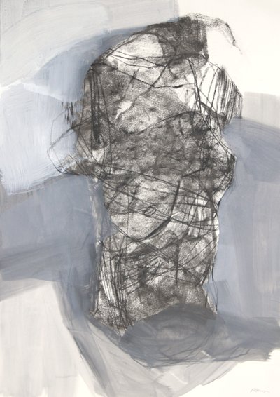 Torso 6, 2022 (houtskool op papier) door Madgalena Morey