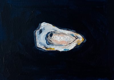 Een enkele verse oester door Madison Phipps