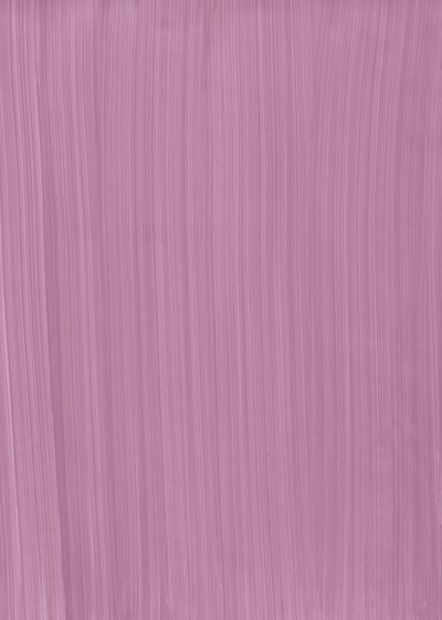 Abstracte mauve penseelstreken door Maira Ribena