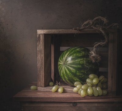 Stilleven ‘Dark Harvest’ door Margareth Perfoncio