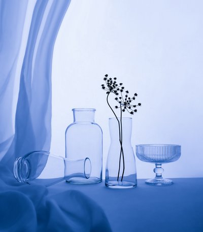 Rustig blauw stilleven door Margareth Perfoncio