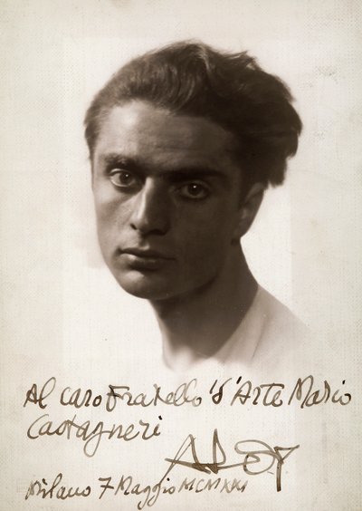 Portret van de schilder Roberto Aloy, 07/06/1921 (zw/w foto) door Mario Castagneri