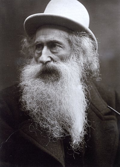 Halflang portret van de bejaarde beeldhouwer Vincenzo Gemito door Mario Nunes Vais