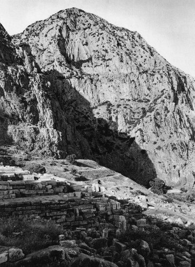 Delphi en de Phaedriades op de berg Parnassus, Griekenland, 1937 door Martin Hurlimann