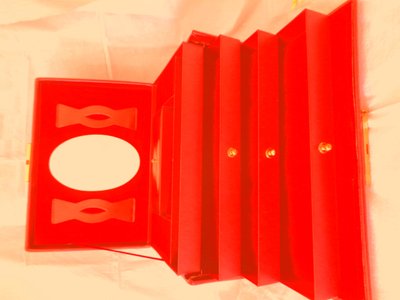 Rood ding door Martina Konitzky