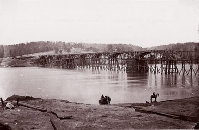 Brug over de Tennessee-rivier bij Chattanooga, ca. 1864 door Mathew Brady