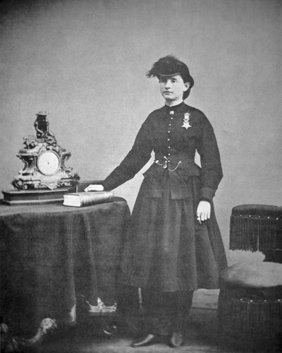 Dr. Mary Edwards Walker (1832-1919) door Mathew Brady