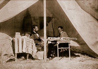 Het Laatste Gesprek tussen President Lincoln en Generaal McClellan bij Antietam, 1862 door Mathew B. Brady