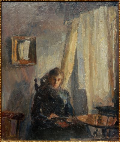 Interieur Nini aan tafel met gordijn door Max Slevogt