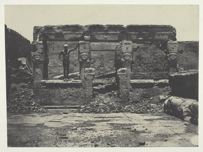 Grote Tempel van Dendera (Teutyres), Opper-Egypte door Maxime Du Camp