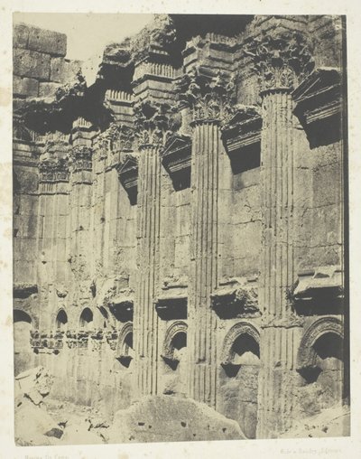 Tempel van Jupiter in Baalbeck (Heliopolis, Binnen-Naos; Syrië) door Maxime Du Camp