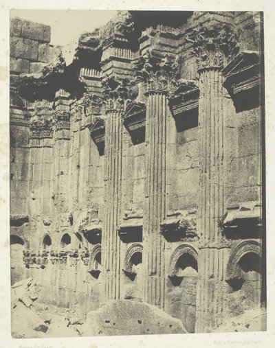 Tempel van Jupiter in Baalbeck Heliopolis, Interieur van de Naos, Syrië door Maxime Du Camp
