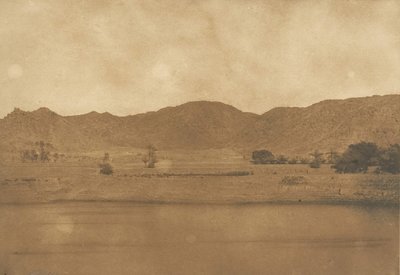 Vue prise du Nord-Est de Philae - Dorp Kolokina, 1849-50 door Maxime Du Camp