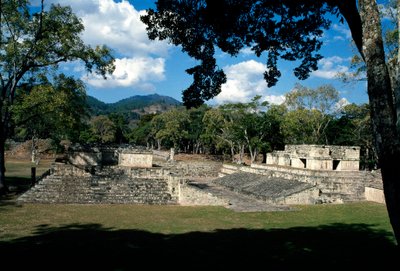Het balspelveld, 378 AD door Mayan