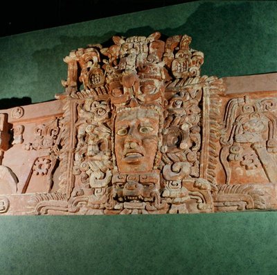 Architecturaal masker, Campeche, Yucatán-schiereiland, Mexico door Mayan Mayan