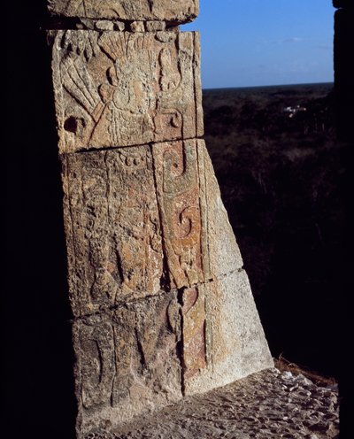 (detail) van een fries van een krijger, El Castillo door Mayan Mayan