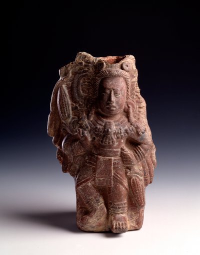 Precolumbiaanse kunst, Maya beschaving, klassieke periode: beeldje van antropomorf klei dat een godin geassocieerd met maïs voorstelt, heeft de functie van fluit. uit Alta Verapaz, Guatemala. Dim. 23,5 x 14,5 cm Guatemala City, Museo Nazionale di Arc door Mayan Mayan