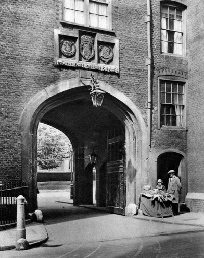Een Tudor-poort die leidt naar Lincoln