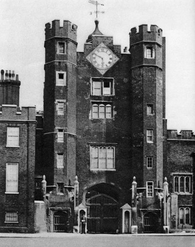 Bakstenen poortgebouw voor een koninklijk jachthuis in St Jamess, Londen, 1926-1927 door McLeish