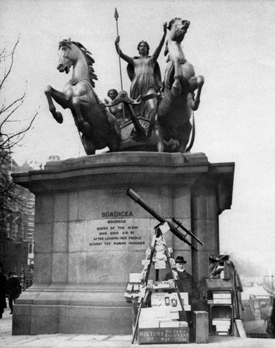 Westminster Bridge monument, Londen, 1926-1927 door McLeish