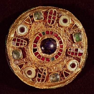 Ronde broche door Merovingian