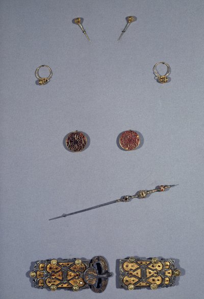 Merovingische kunst: Set van koningin Arnegonde door Merovingian Merovingian