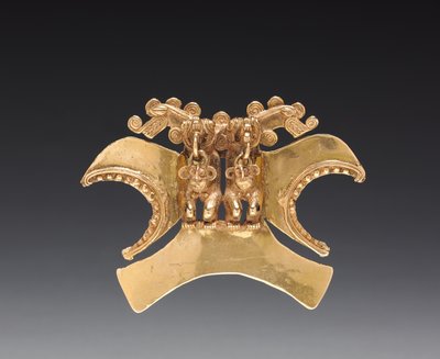 Dubbel vogelkop figuur hanger, c. 1000-1500 (gegoten en gehamerd goud) door Mesoamerican Mesoamerican