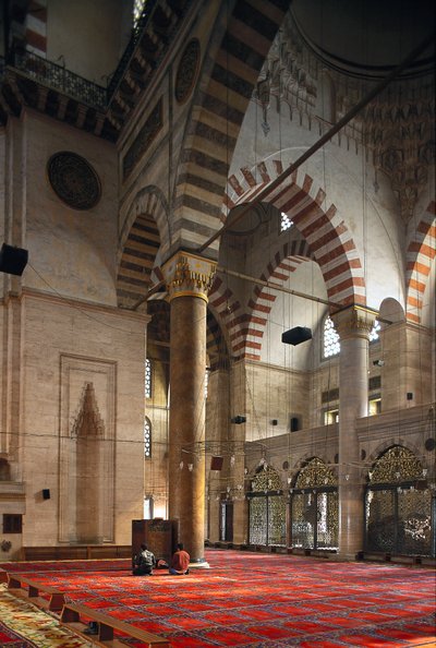 Interieur van de Suleymaniye Moskee door Mimar Sinan