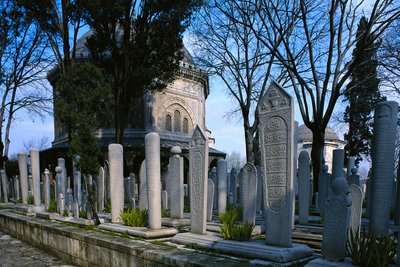 Het graf van Suleyman I de Prachtige (1494-1566), Suleymaniye Moskee door Mimar Sinan