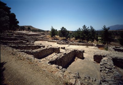 Minoïsche beschaving: zicht op de ruïnes van de site van Haghia Triada, 2000-1400 v.Chr. door Minoan