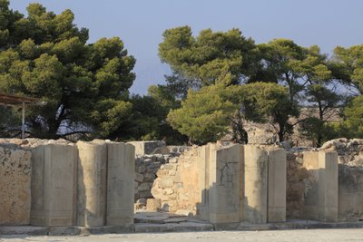 Minoïsche archeologische site van Phaistos. Poort van de noordelijke vleugel die uitkomt op de centrale binnenplaats. De noordelijke vleugel is de belangrijkste vleugel van het paleis omdat men denkt dat hier de 