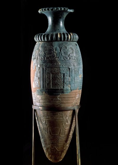Minoïsche kunst: rhyton (ceremonieel vat) in groene steen. uit Zakros, Kreta. Heraklion, Archeologisch Museum door Minoan