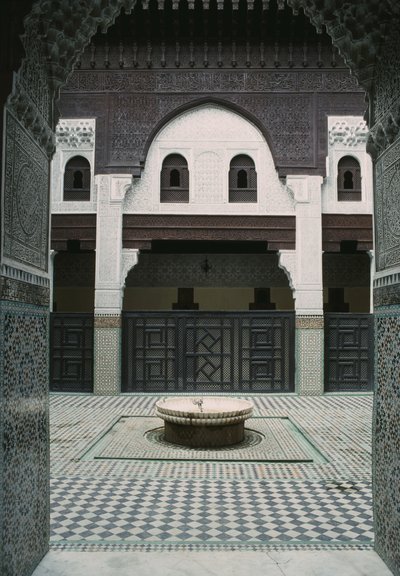 Madrasa Bou Inania, binnenplaats door Moroccan School