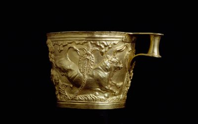 Myceense kunst: gouden beker met reliëf van een stier uit Vaphio, Myceense vesting ten zuiden van Sparta door Mycenaean