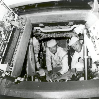 Apollo 11 - NASA door NASA Images